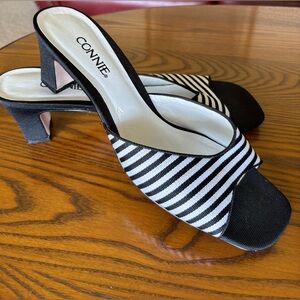 B/W Fabric Dress Sandals